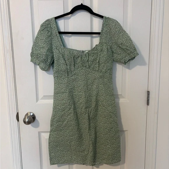 Green Patterned Mini Dress - Picture 1 of 6